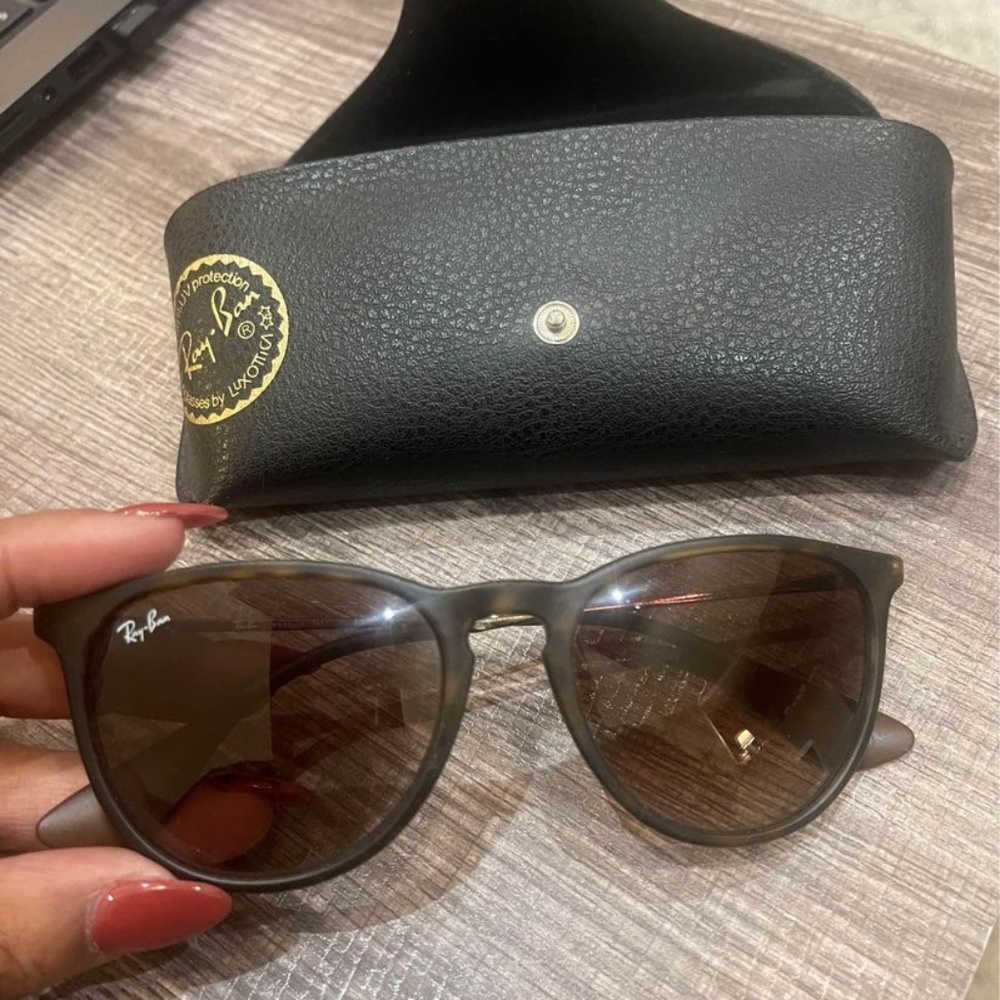 Classic Erika Ray Bans - Tortoise